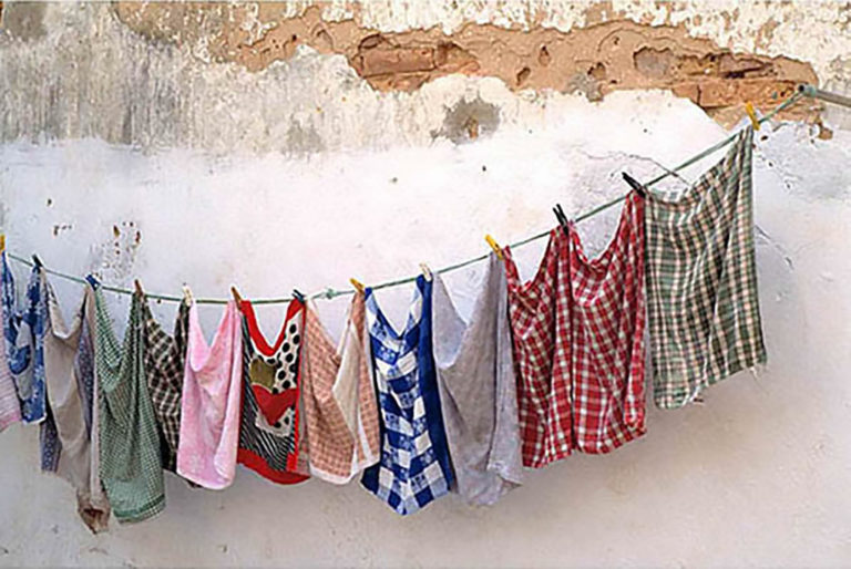 51GS-012 Clothes on Line-Venice-2-